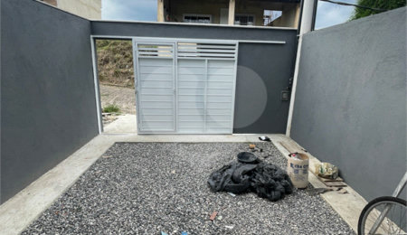 Duplex à venda com 2 suítes em Santíssimo, Rio de Janeiro, RJ