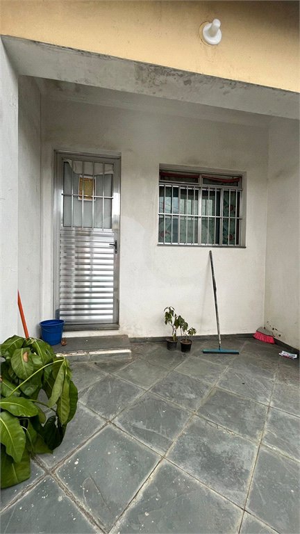 Casa Térrea à venda com 3 quartos em Jardim Dom José, São Paulo, SP