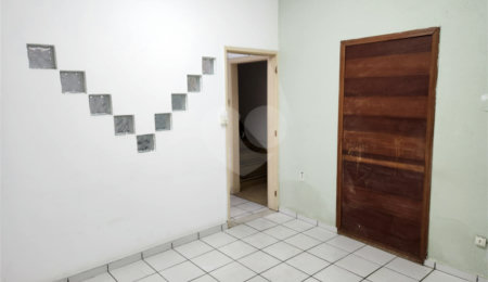 Sobrado à venda com 4 quartos em Vila Dom Pedro I, São Paulo, SP