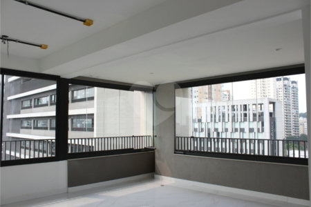 Apartamento à venda com 3 suítes em Pinheiros, São Paulo, SP
