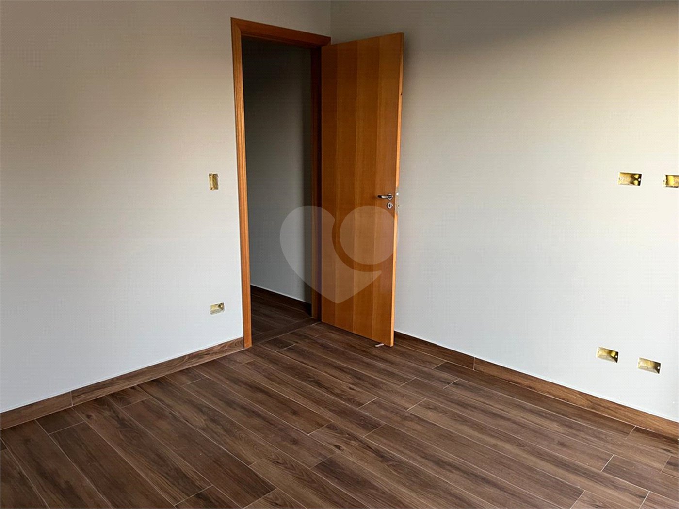 Sobrado à venda com 3 quartos, sendo 1 suíte, em Jardim Maristela, São Paulo, SP