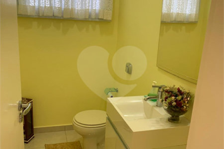 Casa Térrea à venda com 3 quartos, sendo 1 suíte, em Alpes D'ouro, Bom Jesus dos Perdões, SP