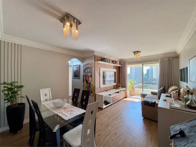 Apartamento à venda com 3 quartos, sendo 1 suíte,  em Jardim Marajoara, São Paulo, SP