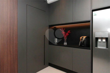 Apartamento à venda ou para alugar com 3 quartos, sendo 1 suíte, em Jardim das Acácias, São Paulo, SP