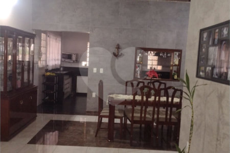 Casa à venda com 3 quartos, sendo 1 suíte, no condomínio Acmti - Colinas do Mosteiro, Terras de Itaici e Recanto dos Pássaros, Indaiatuba - SP