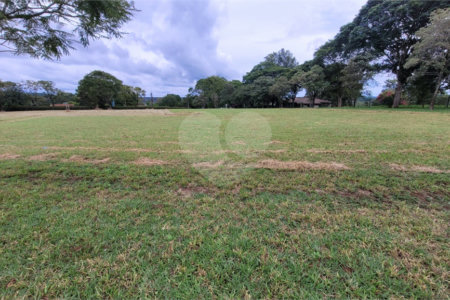 Loteamento Residencial no Condomínio Vila Pinhal do Broa