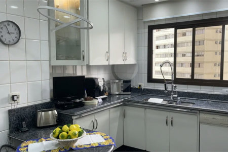 Apartamento com terraço 385m² 03 dormitórios sendo 2 suítes 5 vagas..Estuda Permuta.