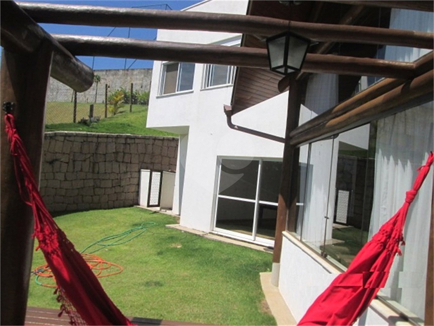 Casa à venda com 6 suítes no condomínio Jardim Primavera, Louveira - SP