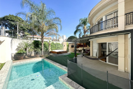 Casa à venda com 4 suítes no condomínio Quadra Real Campo Belo, São Paulo - SP