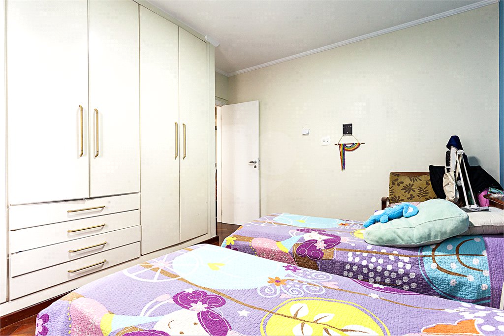 Apartamento à venda com 4 quartos, sendo 1 suíte, em Jardim Marajoara, São Paulo, SP