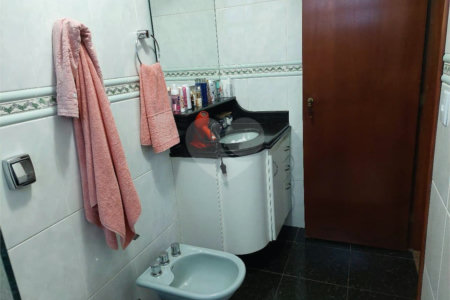 Apartamento à venda com 3 quartos, sendo 1 suíte, no Centro, Araraquara, SP