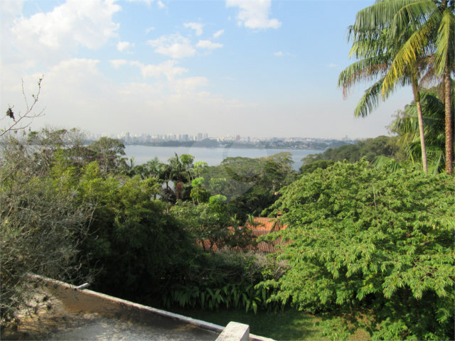 Casa à venda com 3 quartos, sendo 1 suíte,  em Guarapiranga, São Paulo, SP