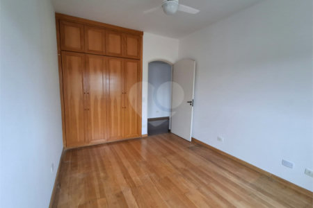 Apartamento para alugar com 3 quartos, sendo 1 suíte, em Chácara Santo Antônio, São Paulo, SP