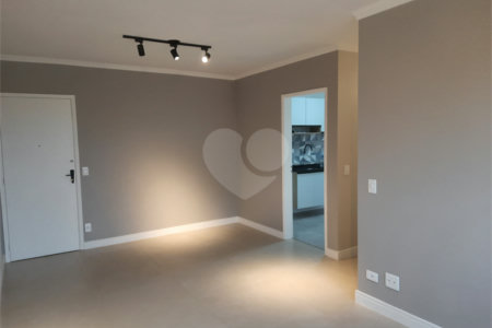 Apartamento à venda com 2 quartos, sendo 1 suíte, em Vila Erna, São Paulo, SP