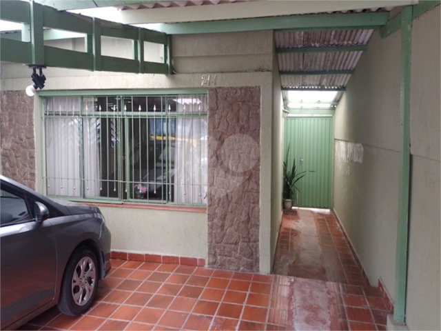 Sobrado à venda com 4 quartos em Vila Guilherme, São Paulo, SP