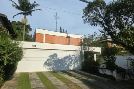 Sobrado à venda com 4 quartos, sendo 2 suítes,  em Jardim Marajoara, São Paulo, SP