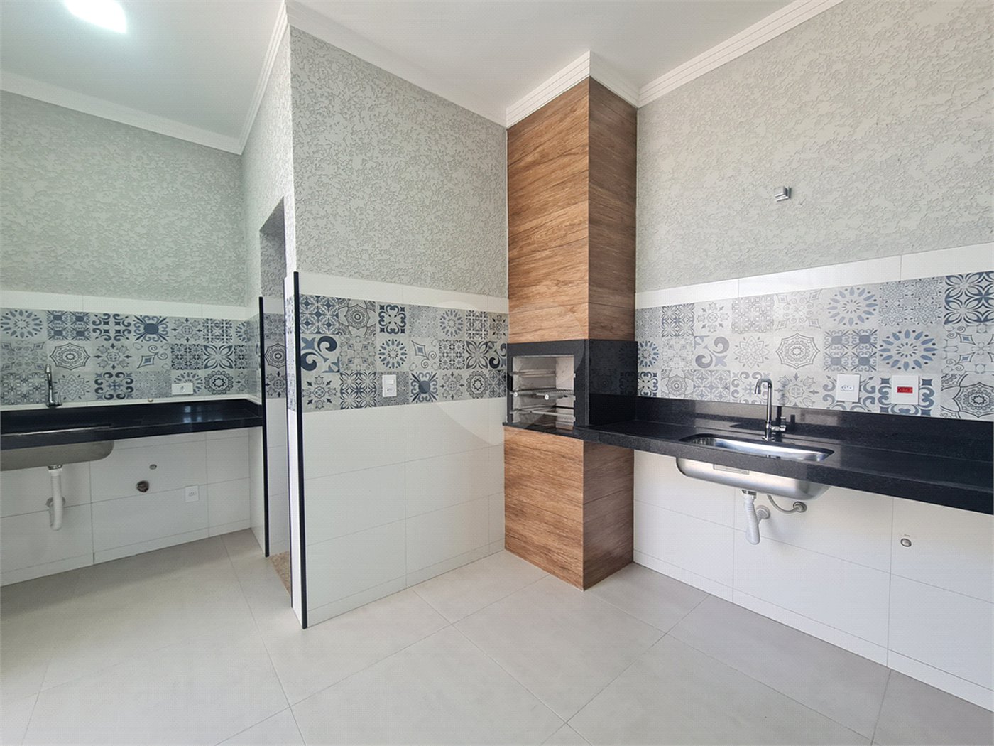 Casa à venda com 3 quartos, sendo 1 suíte, no condomínio Jardim Residencial Villagio Ipanema I, Sorocaba - SP