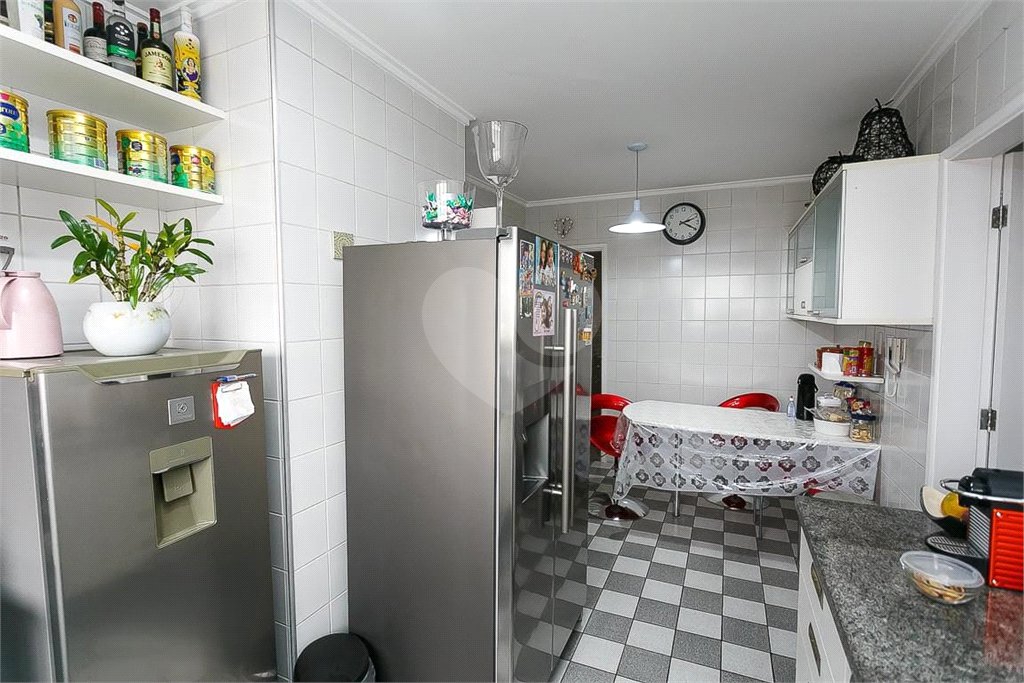 Apartamento à venda com 3 quartos, sendo 1 suíte,  em Paraíso do Morumbi, São Paulo, SP