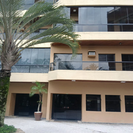 Apartamento à venda com 3 quartos, sendo 1 suíte,  em Enseada, Guarujá, SP