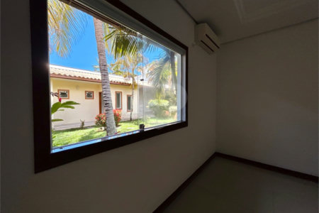 Casa à venda com 1 quarto, sendo 3 suítes,  em Outerio da Glória, Porto Seguro, BA