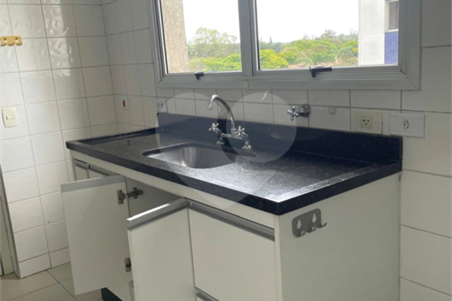 Apartamento à venda com 3 suítes em Campo Belo, São Paulo, SP