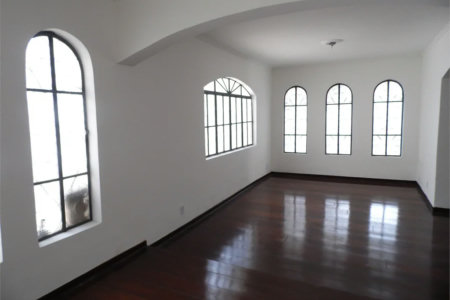 Casa à venda com 5 quartos, sendo 3 suítes, em Vila São Francisco, São Paulo, SP