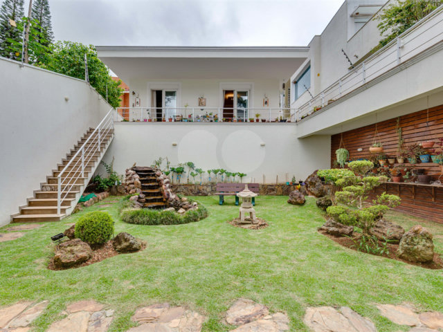 Casa à venda com 2 suítes em Alto da Boa Vista, São Paulo, SP