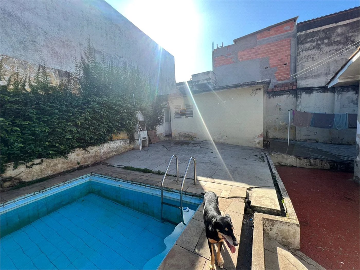 Casa à venda com 4 quartos, sendo 1 suíte, em Jardim Colombo, São Paulo, SP