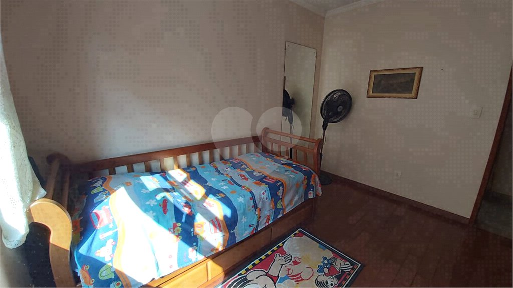 Sobrado à venda com 7 quartos, sendo 2 suítes, em Jardim Marajoara, São Paulo, SP