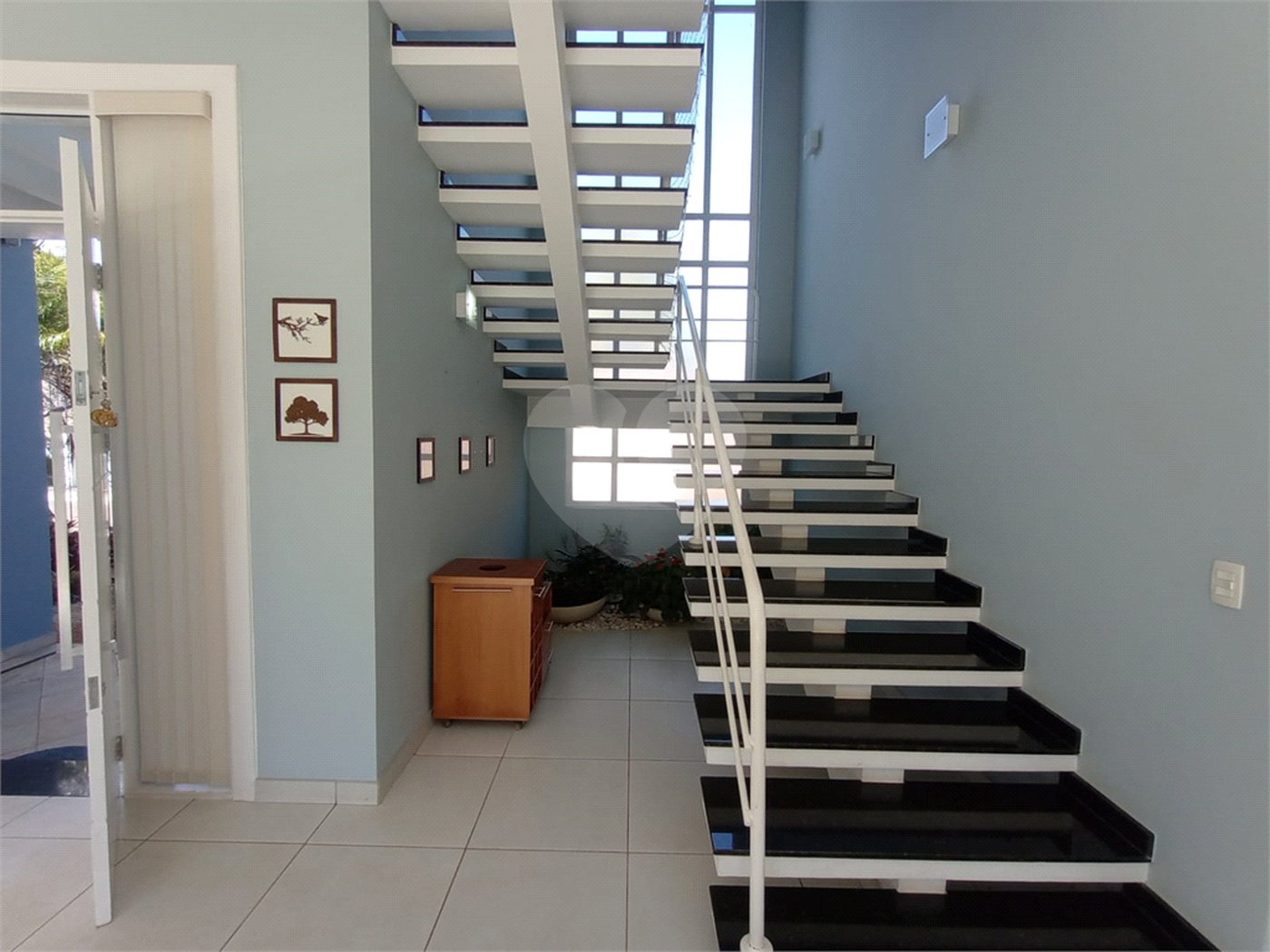 Casa à venda com 3 suítes em Vila Nastri, Itapetininga, SP