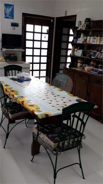 Casa à venda com 3 suítes no condomínio Gleba II, Mairiporã - SP