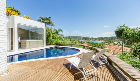Casa em condomínio à venda com 4 suítes em Ferradura, Armação dos Búzios, RJ