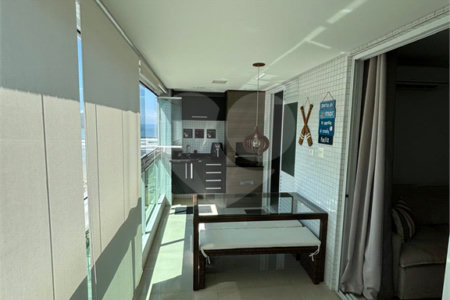 Apartamento à venda com 3 quartos, sendo 1 suíte, em Canto do Forte, Praia Grande, SP