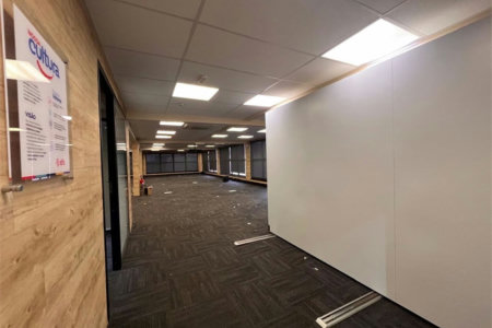 Prédio Corporativo em Santos | 4 Pavimentos | Galpão com Pé-Direito Duplo | Estrutura para +200 Pessoas | Compra Ou Locação