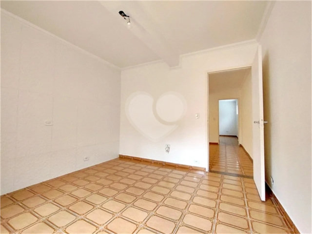 Casa Térrea à venda com 2 quartos em Vila Nivi, São Paulo, SP