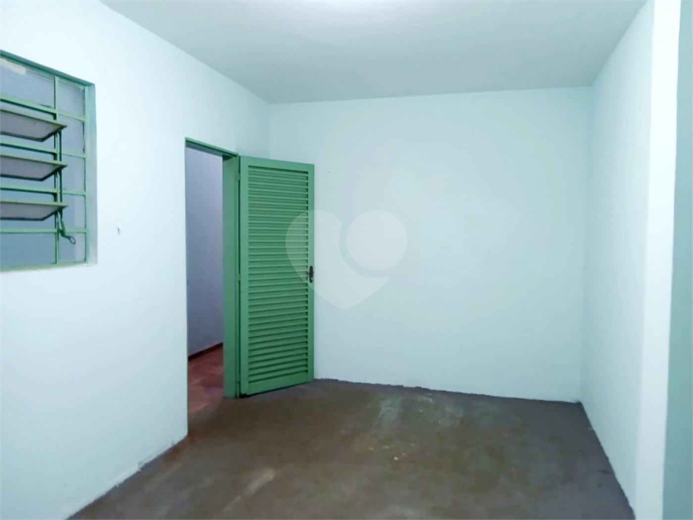 Sobrado à venda com 4 quartos, sendo 1 suíte, no Centro, Ribeirão Preto, SP
