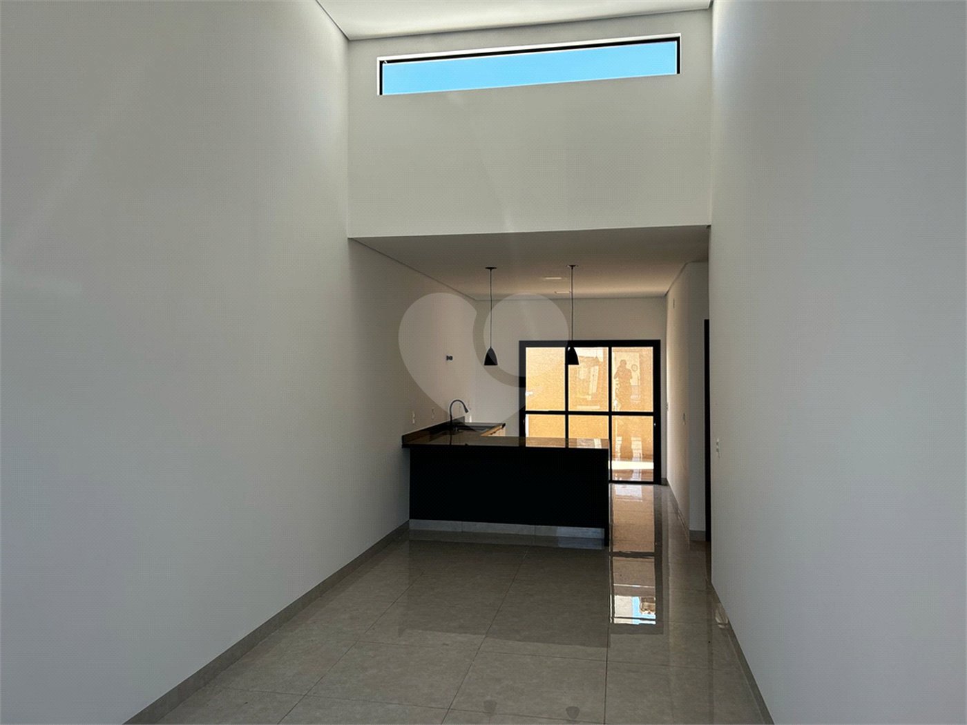 Casa à venda com 2 quartos, sendo 1 suíte,  no condomínio Residencial Marina, Itapetininga - SP