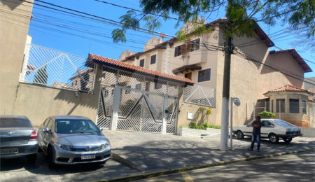 Casa à venda com 3 quartos, sendo 1 suíte, no condomínio Residencial Morada do Horto, São Paulo - SP