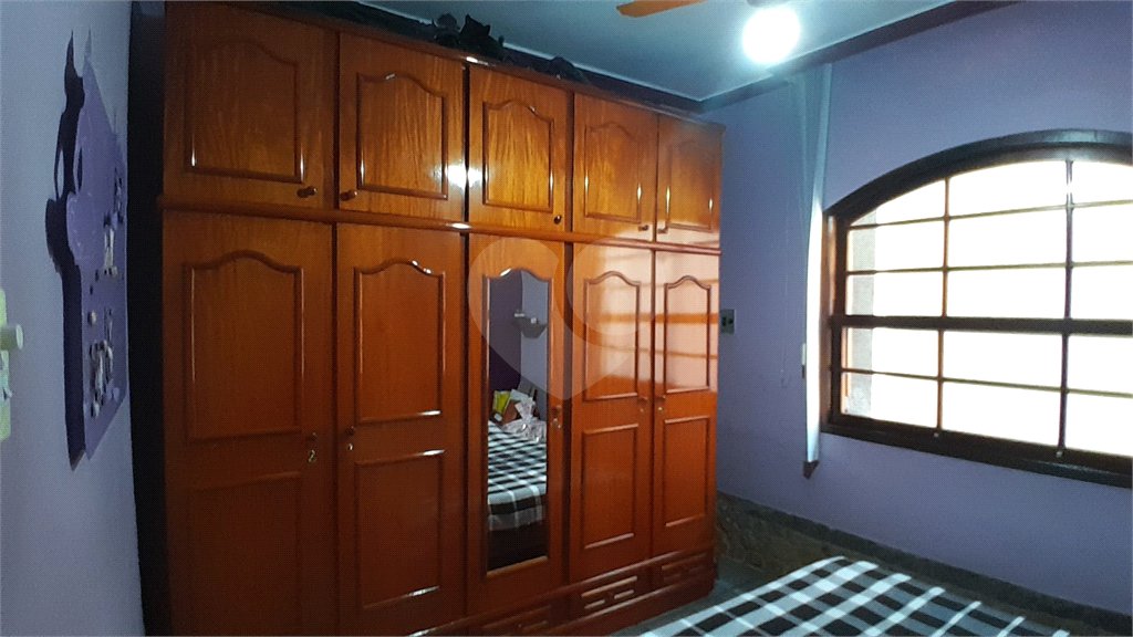 Casa à venda com 4 quartos, sendo 1 suíte, em Bangu, Rio de Janeiro, RJ