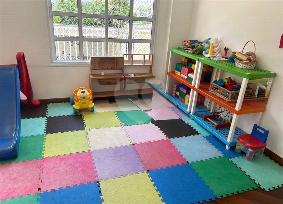 Casa à venda com 3 suítes no condomínio Villaggio Della Hípica, São Paulo - SP