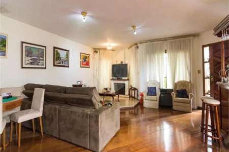 Sobrado à venda ou para alugar com 4 suítes em Vila Paulicéia, São Paulo, SP