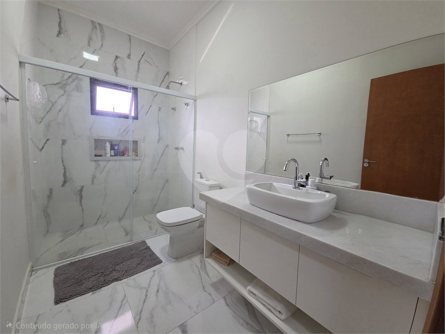 Casa à venda com 3 suítes no condomínio Village Ipanema I, Araçoiaba da Serra - SP