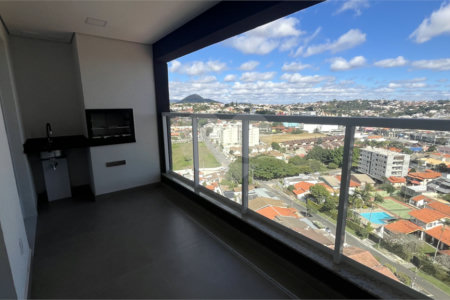 Apartamento à venda com 3 quartos, sendo 1 suíte, em Vila Helena, Atibaia, SP