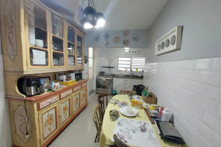 Sobrado à venda com 5 quartos, sendo 1 suíte, em Sumaré, São Paulo, SP