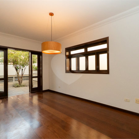 Casa de Vila à venda com 3 quartos, sendo 1 suíte, em Planalto Paulista, São Paulo, SP