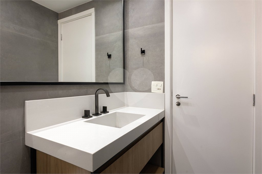 Apartamento à venda com 3 quartos, sendo 1 suíte,  em Alto da Lapa, São Paulo, SP