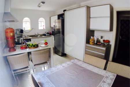 Sobrado à venda com 4 quartos, sendo 2 suítes, em Jardim Franca, São Paulo, SP
