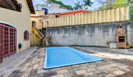 Sobrado à venda com 3 quartos, sendo 1 suíte,  em Alto da Boa Vista, São Paulo, SP