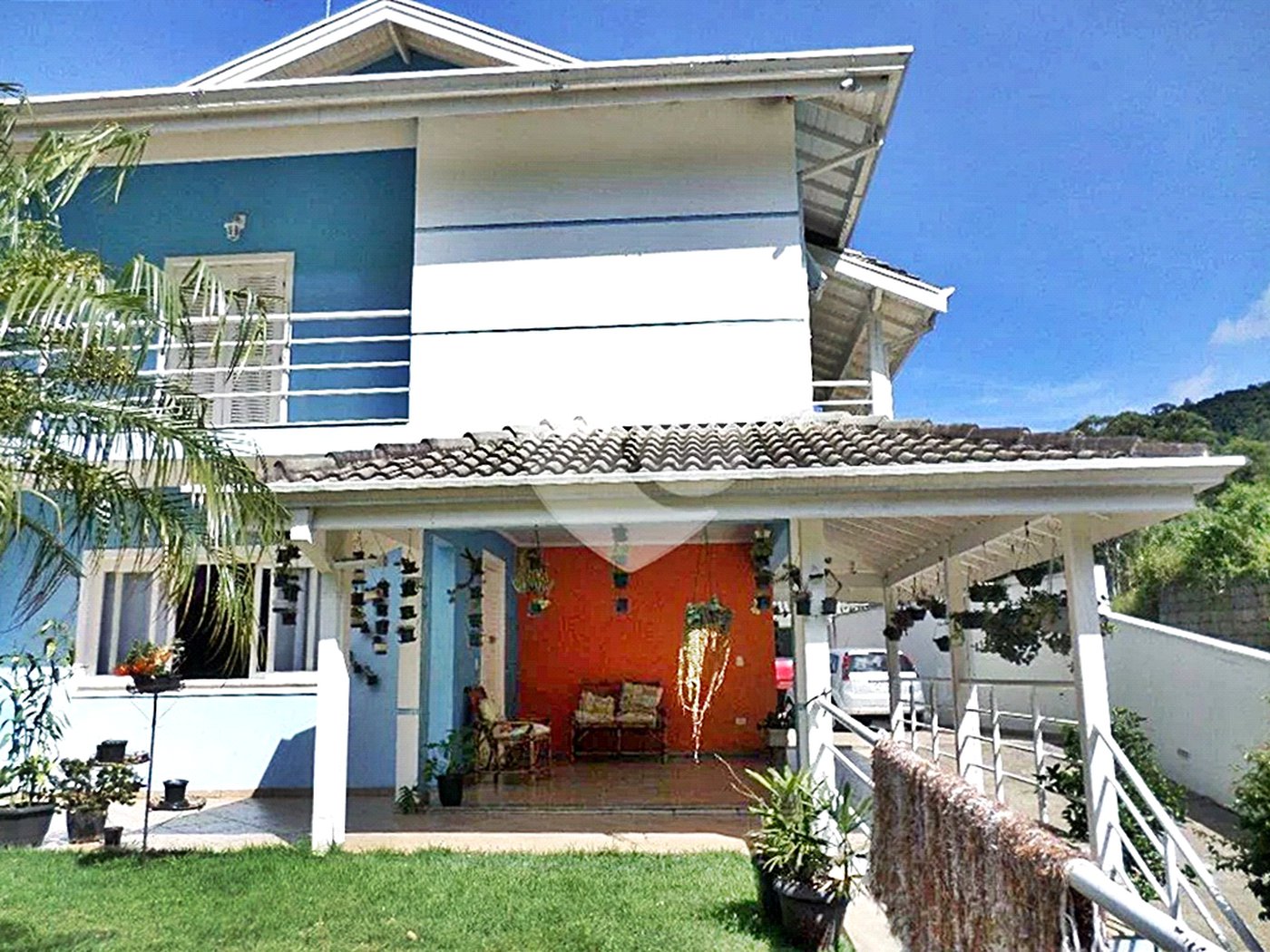 Casa à venda com 6 quartos, sendo 5 suítes,  no condomínio Conjunto Residencial Itaguaçu, São Paulo - SP