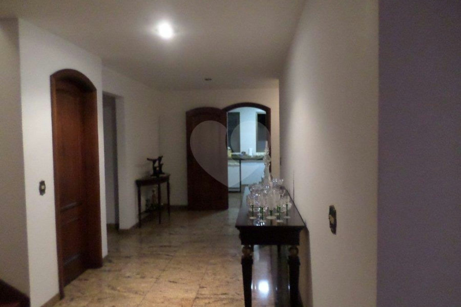 Sobrado à venda ou para alugar com 4 suítes em Morumbi, São Paulo, SP